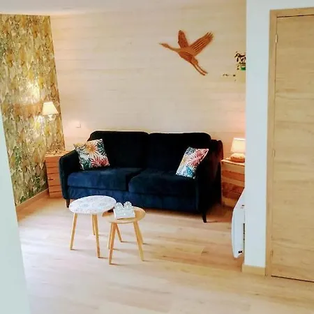 Le Du Marais. Semesterbostad Houlle